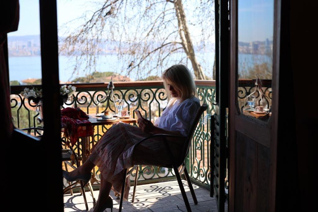 Bueyuekada Anastasia Meziki History Mansion Πριγκηπονήσια Εξωτερικό φωτογραφία